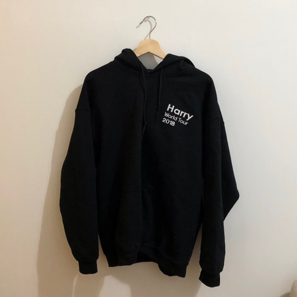 ISO HARRY STYLES HS1 MERCH